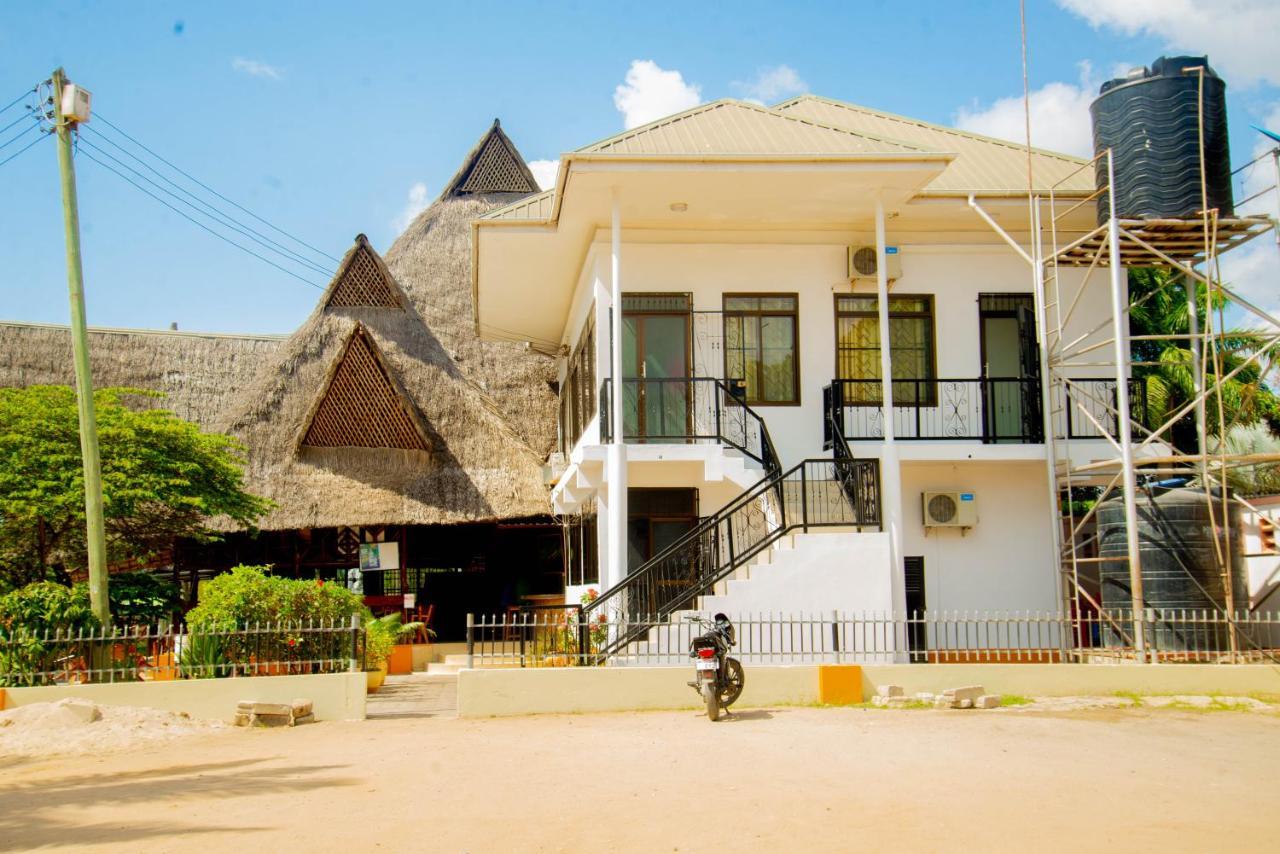 Flamingo Hotel Kinyerezi Νταρ ες Σαλάμ Εξωτερικό φωτογραφία